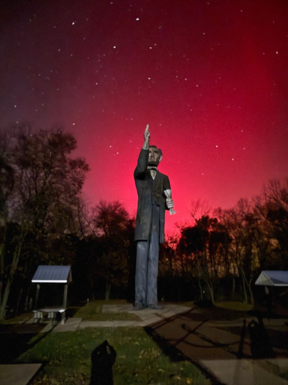 The real statue at night